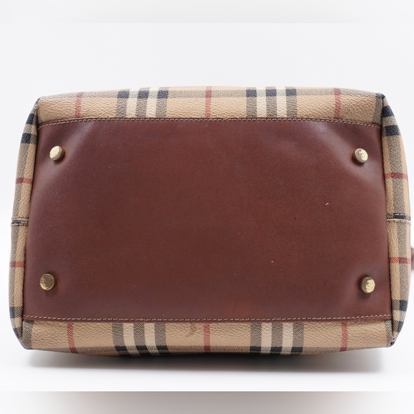 U15❤️ BURBERRY Haymarket Check Drawstring Bucket Bag - Picture 4 of 14